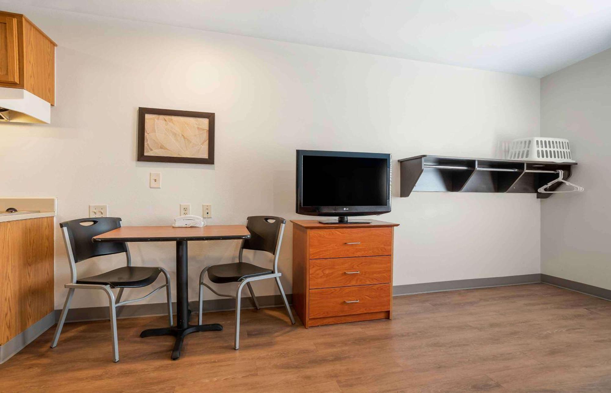Extended Stay America Select Suites - Colorado Springs Exterior photo