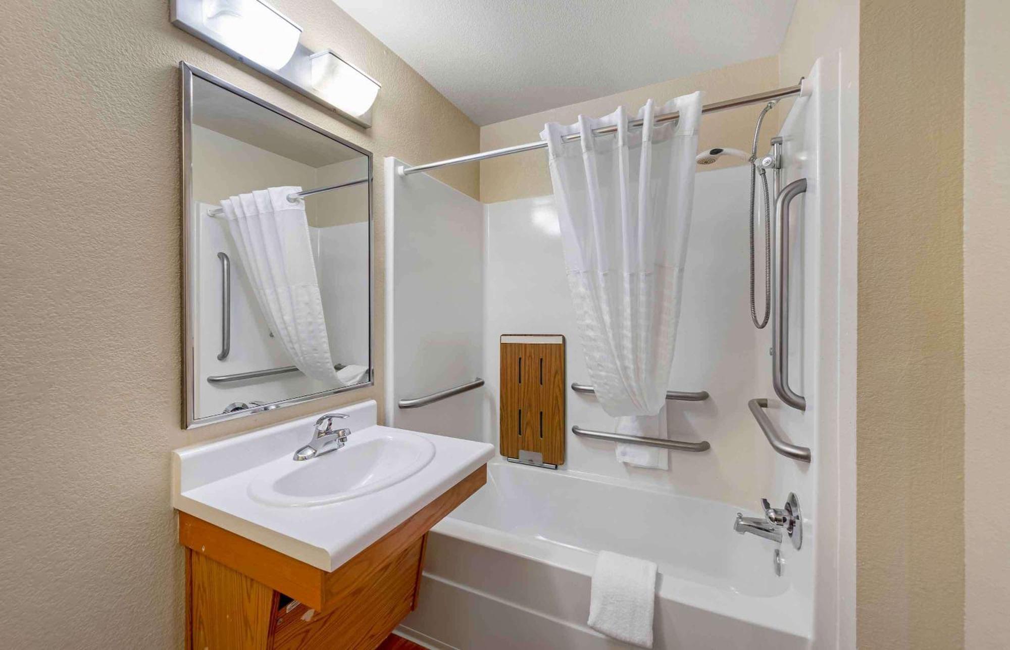 Extended Stay America Select Suites - Colorado Springs Exterior photo