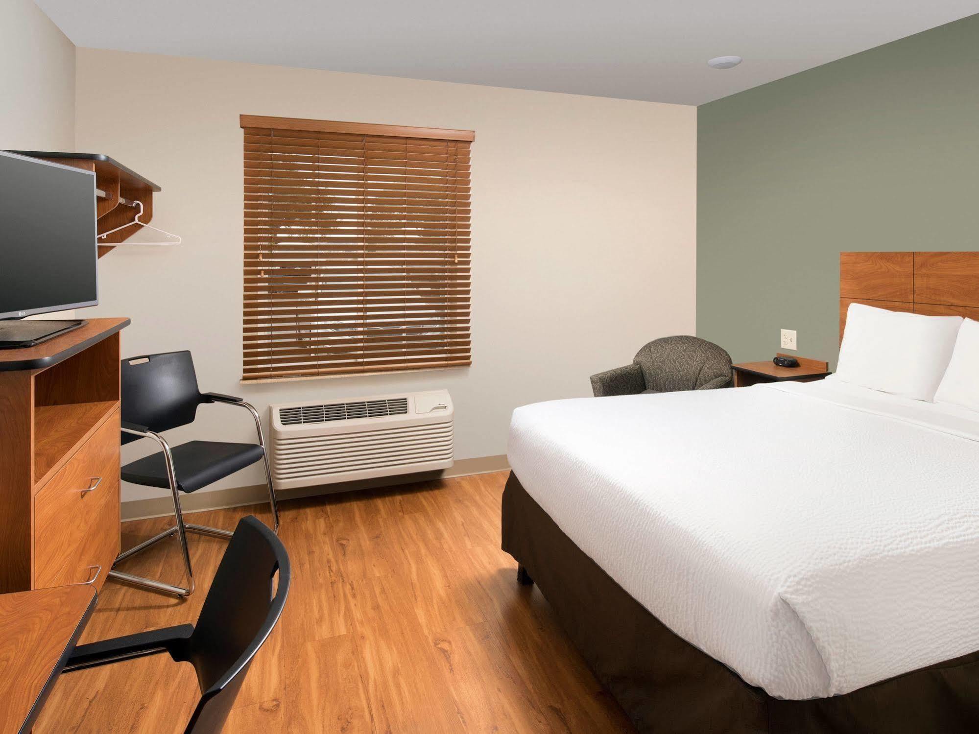 Extended Stay America Select Suites - Colorado Springs Exterior photo